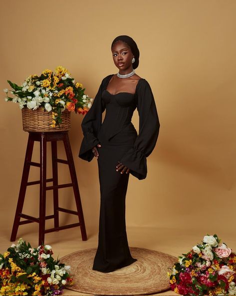 Nigerian Photoshoot Ideas, Modest Birthday Photoshoot Ideas, Black Birthday Shoot, Birthday Shoot Outfit Ideas For Women, African Photoshoot, Modest Birthday Outfit, Nigerian Lace Styles Dress, Modest Dresses Fashion, African Prom Dresses