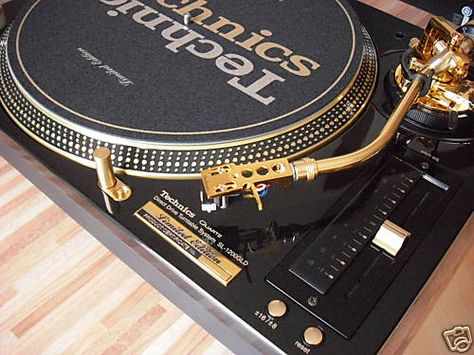 Gold Technics 1200 Technics Speakers, Technics 1200, Rega Turntable, Technics Sl 1200, Dj Decks, Technics Turntables, Audio Technica Lp 120, Turntables Dj, Dj Setup