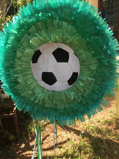 Football Pinata, Football Themed Party, Football Theme Party, Soccer Party, Soccer Football, Themed Party, Soccer Ball, Party Themes, Balloons