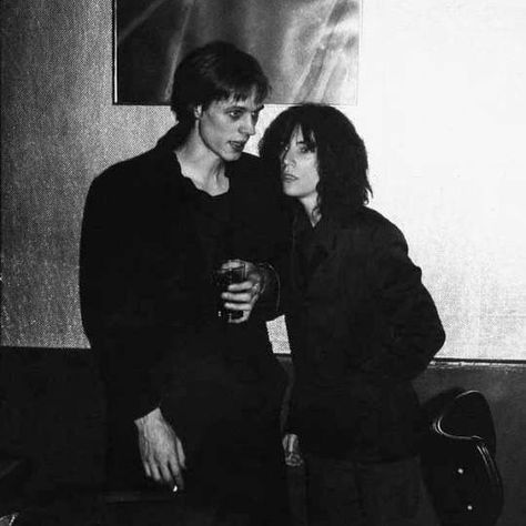 Lucien (@uglybagelbits) • Instagram photos and videos Tom Verlaine Patti Smith, Patti Smith Wallpaper, Patti Smith Robert Mapplethorpe, Television Band, Tom Verlaine, King City, Robert Mapplethorpe, Patti Smith, Musica Pop