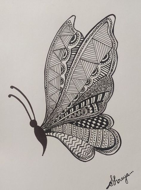 Butterfly Mandala Art, Butterfly Art Drawing, Pen Art Work, Feminine Wall Art, Easy Mandala Drawing, Butterfly Mandala, Butterfly Art Painting, Zentangle Artwork, Mandala Art Therapy