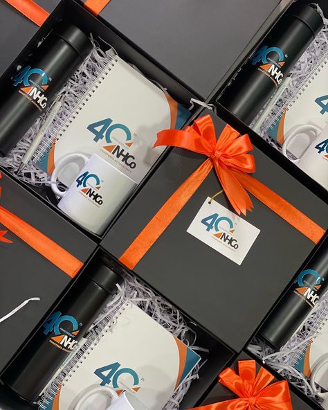 Get your custom corporate gifts and promotional items done the way you want. DM us to place your order #TheMugshot #GiftsGrowLove #CorporateGifting Dog Gift Basket Ideas, Corporate Promotional Items, Wine Gift Box Ideas, Luxury Box Design, Corporate Branded Gifts, Dog Gift Basket, Corporate Anniversary, Brand Merch, Christmas Packages