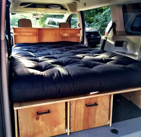 Transit Camper Conversion, Camper Conversion Ideas, Ford Transit Camper Conversion, Ford Transit Connect Camper, Transit Connect Camper, Berlingo Camper, Small Camper Vans, Astuces Camping-car, Kangoo Camper