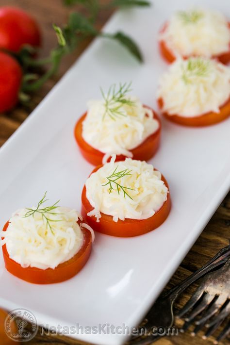 Easy Tomato and Cheese Appetizers-8 Tomato Appetizers, Cheese Bites Recipe, Quick Appetizer, Tomato Cheese, Cheese Appetizer, Cheese Snacks, Quick Appetizers, Cheese Bites, Tomato And Cheese