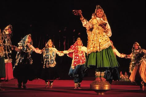 3.28.Folk dance-Haryana Haryana Folk Dance, Haryana Culture Images, Haryana Village, Haryana Culture, Haryanvi Culture, Heer Ranjha, Dance Of India, Asian Clothing, Photo Background Images Hd