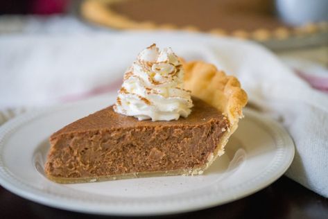 Spiced Cinnamon Pie | 12 Tomatoes Cinnamon Pie Recipe, Unique Fall Desserts, Chocolate Pumpkin Pie, Cinnamon Pie, Cinnamon Desserts, Creamy Pie, Sweet Potato Pies Recipes, Chocolate Pumpkin, Holiday Pies