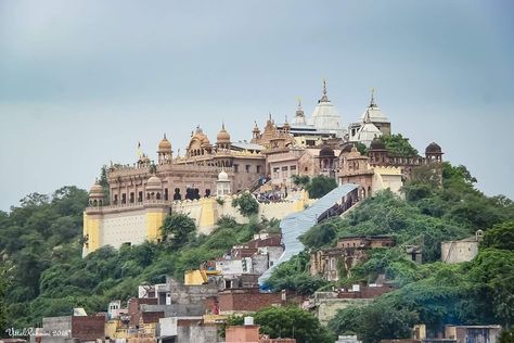 SHRI JI MAHAL, BARSANA Barsana Radha Rani Temple, Barsana Temple, Mero Vrindavan, Vrindavan Dham, Vrindavan Photography Pictures, Pictures Of Shiva, Radha Krishna Wallpaper, Fitness Business, Radha Krishna Pictures