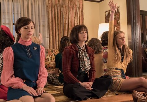 The new Amazon series about a landmark 1970 workplace-equality lawsuit puts a sharp focus on the stunted progress of the last five decades. Good Girls Revolt, Tv Clothes, Outfit Png, Good Girls, Good Girl, 70s Fashion, Elegant Outfit, Pop Fashion, Powerful Women