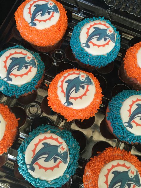 Miami Dolphins cupcake Miami Dolphins Cupcakes, Dolphin Cupcakes, Groomsmen Cake, Groomsman Cake, Dolphin Fin, Food Inspo, Miami Dolphins, Dolphins, Cupcake