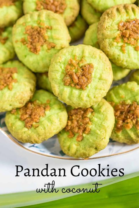 These pandan cookies are pandan flavored coconut cookies with gula melaka topping. They are easy to make, soft, crumbly and absolutely yummy. #pandancookies #pandancoconutcookies #pandanflavoredcookies #pandangulamelakacookies #pandancookiesrecipe #decoratedtreats Pandan Coconut Cookies, Malaysian Cookies Recipes, Buko Pandan Cookies, Pandan Dessert Recipe, Pandan Cookie Recipe, Yougart Cake, Vietnamese Cookies, Pandan Brownies, Pandan Cookie