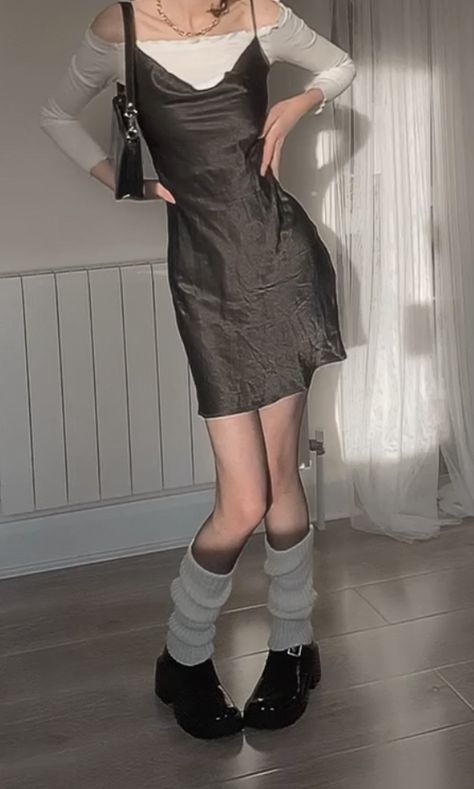 Satin Dress Outfit, Top Ootd, University Outfits, Slip Dress Outfit, Black And White Outfits, Lil Mama, Black Skirts, Black Dress Outfits, Dark Jeans