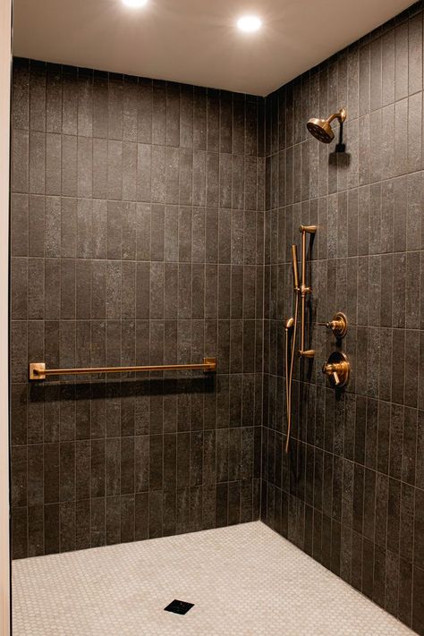 Dark Tile Bathroom Wall, Moody Bathroom Shower Tile, Earthy Tile Bathroom, Dark Brown Shower Tile, Moody Shower Tile, Dark Grout Shower Tile, Brown Tile Bathroom Ideas, Dark Bathroom Tile, Brown Tiles Bathroom