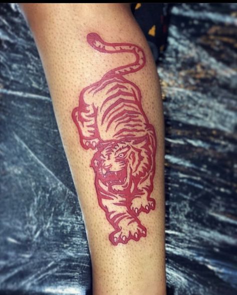 Red Tiger Tattoo, Dragon Tiger Tattoo, Chinese Tiger, Pretty Tattoos For Women, Tiger Tattoo, Red Dragon, Cat Aesthetic, Back Tattoo, Pretty Tattoos