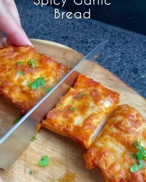 Classy Eater on Instagram: "Spicy Garlic Bread 🧄🍞 Eat or pass!? Comment down 👇 Follow 👉 @classy_eaterr for more recipes 🤤 All credit goes to original owner 💝 @franziee_v Ingredients: 1 cup of garlic 2/3 cups of olive oil Bread 1 1/2 tbsp of unsalted butter 1 tbsp gochujang Mozzarella cheese #easyrecipe #recipe #recipeshare #easyrecipe #snack #snacktime #food #foodporn #foodie #instafood #foodphotography #foodstagram #yummy #foodblogger #foodlover #unitedstates #recipes #popcorntime #health Spicy Garlic Bread, Olive Oil Bread, More Recipes, Love Eat, Garlic Bread, Snack Time, Mozzarella Cheese, Food Recipe, Unsalted Butter