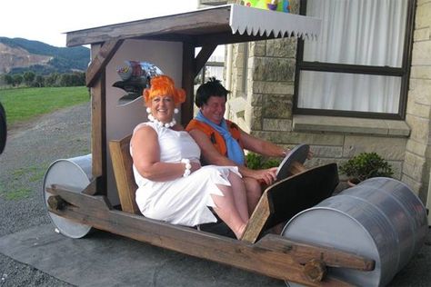 Flint Stone Car Diy, Flintstones Car Diy, Flintstone Car, Flinstones Party, Single Wide Trailer Remodel, Flint Stones, Trunker Treat Ideas, Car Life Hacks, Parade Float