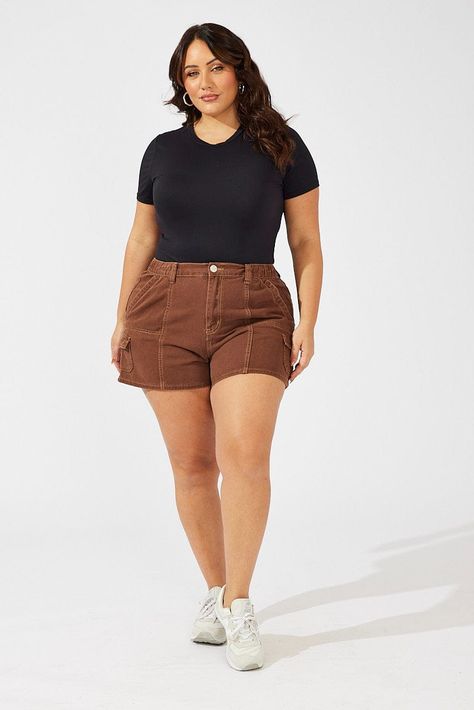 Plus size or curvy women's brown cargo shorts high rise. For 18-45 years old plus-size female. Designed in Australia, but made in overseas from quality fabric and material; imported. Machine wash cold Plus Size Cargo Shorts Outfit, Curvy Shorts Outfit, Brown Shorts Outfit, Plus Size Shorts Outfit, Cargo Shorts Outfit, Brown Cargo Shorts, Florida Trip, Shorts Outfits Women, Curvy Shorts