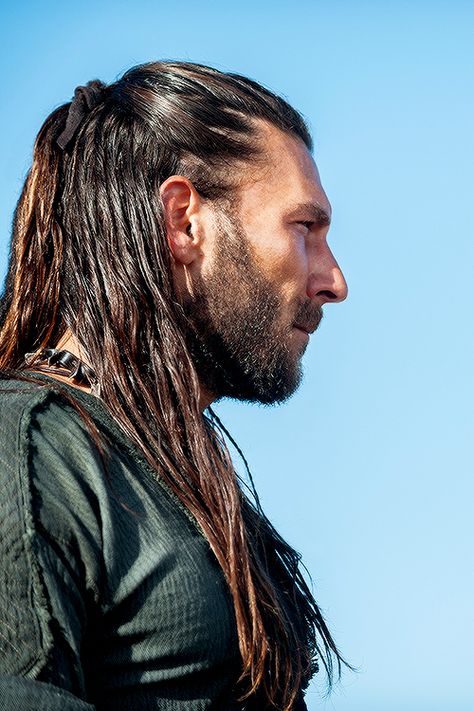 Charles Vane Black Sails, King Roan, Black Sails Starz, Charles Vane, Black Sails, Pirate Life, Series Black, Treasure Island, Pirates Of The Caribbean