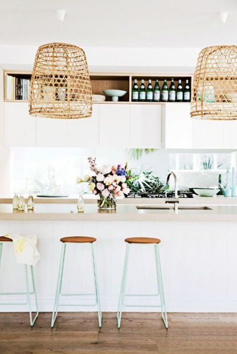 Inspiration: Mint Done Right Spanish Villa, Coastal Boho, Surf Shack, Boho Kitchen, Hus Inspiration, Gorgeous Kitchens, Kitchen Inspo, Dream Rooms, Küchen Design