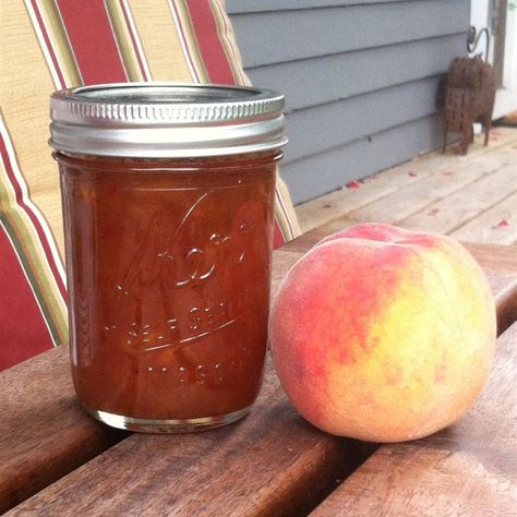 Kiki's Spiced Habanero Peach Jam Peach Habanero Jam, Pear Jam Recipe, Habanero Jam, Spiced Peach Jam, Peach Sauce, Peach Jam Recipe, Strawberry Freezer Jam, Pear Jam, Peach Preserves