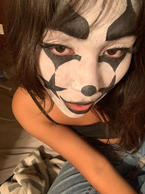 Insane Clown Posse Makeup Ideas, Juggolet Makeup, Icp Juggalo Costume, The Garden Face Paint, Clown Makeup Juggalo, Juggalo Makeup Aesthetic, Icp Juggalo Halloween Costume, Black And White Face Paint Ideas, Juggalo Face Paint Ideas