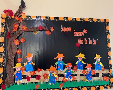 Scare Crow Bulletin Board Ideas, Scarecrow Door Decorations Classroom, Scarecrow Classroom Door Ideas, Scarecrow Door Classroom, Scarecrow Bulletin Board Ideas Preschool, Scarecrow Bulletin Board Ideas, Scarecrow Preschool, Scarecrow Bulletin Board, November Bulletin Boards For Preschool