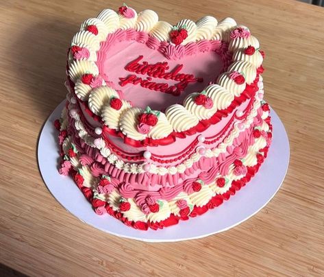 Strawberry Shortcake Heart Cake, Strawberry Shortcake Cake Design, Pink And Red Birthday Cake, Vintage Strawberry Cake, 22nd Birthday Cakes, Red Birthday Cakes, Sprinkles Birthday Cake, 9th Birthday Cake, Strawberry Birthday Cake