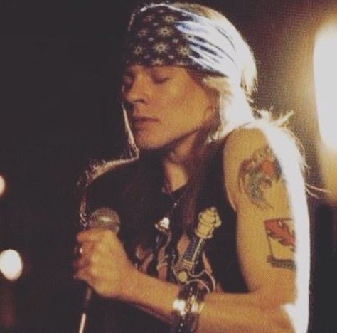 1,783 Followers, 350 Following, 299 Posts - See Instagram photos and videos from Popcorn (@stevens.popcorn) Axle Rose, Muzică Rock, Axel Rose, Duff Mckagan, Paul Stanley, Axl Rose, Tommy Lee, Rock N’roll, I'm With The Band