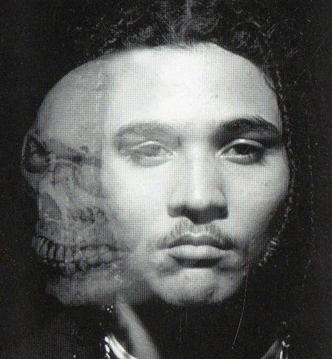 Bizzy Bone 90s, Bone Thugs N Harmony, Bizzy Bone, 90s Black Men, Dead Of Summer, To Pimp A Butterfly, Rap Album Covers, Hip Hop Classics, Rap Albums