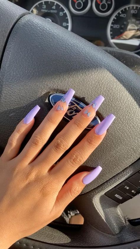 Simple Nails Purple, Purple Nails Square, Purple Acrylic Nails Coffin, Spring Purple Nails, Baddie Simple Nails, Bright Purple Nails, Purple Butterfly Nails, Butterflies Nails Acrylics, Light Purple Nails