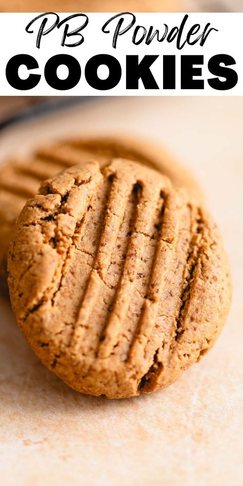 These easy gluten-free and vegan peanut butter powder cookies are made with PB2 or other powdered peanut butter and taste just like classic peanut butter cookies. Peanut Butter Powder Cookies, Powdered Peanut Butter Cookies, Pumpkin Oat Cookies, Healthy Peanut Butter Oatmeal Cookies, Powder Cookies, Three Ingredient Peanut Butter Cookies, Peanut Butter Powder Recipes, Pb2 Recipes, Powdered Peanut Butter