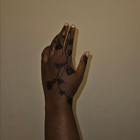 October 7, 2024 A cute, dainty design. I feel like some designs look better in movement. I struggled to get a photo that capture the beauty of this design. #daintyhennart #jaguagel #bodyart #hennaartist Tan Hands, Henna Artist, October 7, My Struggle, The Beauty, Feel Like, Body Art, A Photo, Tattoos