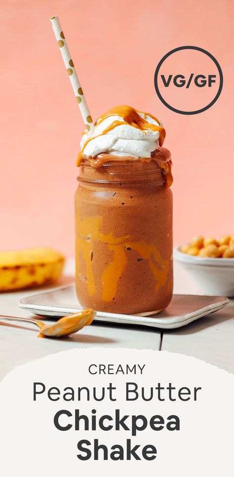 CREAMY Thick Peanut Butter Chocolate Shake with CHICKPEAS! 5 ingredients, 1 blender, 5 minutes, naturally sweetened! #plantbased #glutenfree #chickpeas #chocolate #peanutbutter #minimalistbaker Peanut Butter Chocolate Shake, Chocolate Peanutbutter, Chocolate Shake, Peanut Butter Powder, Healthy Shakes, Vegan Smoothies, Peanut Butter Chocolate, Butter Chocolate, Peanut Butter Banana