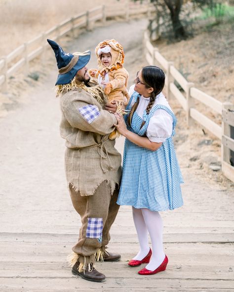 Halloween is one of my favorite holidays and now even more because I can do Family Halloween Costumes. These are our family costumes for the last few years. 2020 Wizard Of Oz 2021 Jurassic Park 2022 Mix of Jurassic Park and Wizard of Oz (I was very pregnant and tired ) 2023 Monsters Inc. #familyhalloweencostumes #familyhalloween #halloweencostume #halloweendecor #momblogger #halloweencostumeideas Family Halloween Costumes, Family Costumes, Family Halloween, Mom Blogger, Monsters Inc, Wizard Of Oz, Jurassic Park, Favorite Holiday, Halloween Costumes