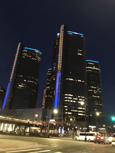 RenCen / GMC World Headquarters Downtown Detroit  #detroit Downtown Detroit At Night, Detroit At Night, Pet Octopus, Calming Photos, Birthday Details, Risky Pictures, Dallas City, Downtown Detroit, Detroit City