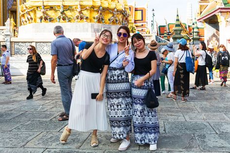 What to Wear in Thailand? Dress Code Tips - Go To Thailand Thailand Temple Outfit, What To Wear In Thailand, Bangkok Outfit, Thailand Outfit, November Outfits, Thailand Dress, Temple Thailand, Travel Ootd, Thailand Fashion