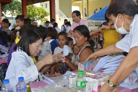 Quezon City Kawilihan Lions Club (Philippines) Lions medical mission provided free medical, dental and ophthalmology services to 3,500 patients Medical Mission Trip, Medical Mission, Medical Missions, Lions Club, Medical Dental, Quezon City, Health Care Services, Free Medical, Medical Services