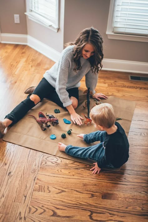 Play Outside, Mother And Son, Photography Posing Guide, Mom Son, Toddler Play, Zara Kids, Branding Photoshoot, Mom Daughter, Stay Home