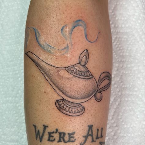 Aladdin Genie Lamp Tattoo, Aladin Tattoo Ideas, Aladdin Lamp Tattoo, Genie Lamp Tattoo, Genie Tattoo, Genies Lamp, Aladdin Tattoo, Genie Disney, Disney Sleeve Tattoos