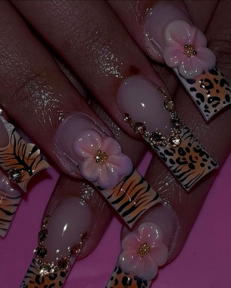 Early 2000 Nails, 2000s Nail Art, 2000 Nails, 2000 Nail Art, 2000s Nails, 90s Nails, Tiger Nails, Hard Nails, Girly Acrylic