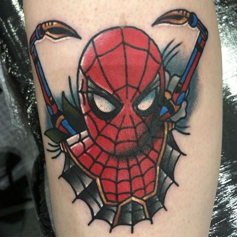 Joshua Heckert on Instagram: “More fun at @mcmcomiccon London with the @inkfusionempire Thanks for looking!!…” Cute Owl Tattoo, Spiderman Tattoo, Marvel Tattoos, Spider Tattoo, Large Tattoos, Owl Tattoo, School Tattoo, Half Sleeve Tattoo, Old School Tattoo