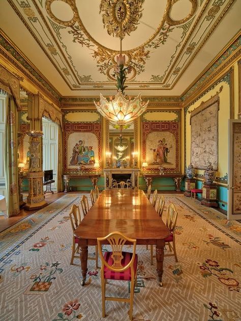 Centre Room: this is also known as the Balcony Room Buckingham Palace Instagram, Buckingham Palace Interior, Royal Room, Buckingham Palace London, Luxury Living Room Decor, Palace Interior, Royal Residence, The Royal Collection, Grand Homes