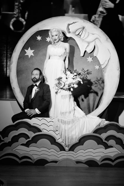 Non Traditional Wedding Altar, Unique Wedding Ideas Aesthetic, Fly Me To The Moon Wedding Theme, Wedding Moon Photobooth, Vintage Moon Wedding, 1930s Halloween Decorations, Surreal Wedding Decor, Space Age Wedding, Old Theater Wedding