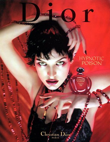 Christian Dior (Perfumes) 1998 Hypnotic Poison, Milla Jovovich. Hypnotic Poison Dior Aesthetic, Gabriel Chanel, Christian Dior Hypnotic Poison, Packshot Product, Cat Branding, Poison Perfume, Perfume Adverts, Perfume Dior, Melanie Laurent