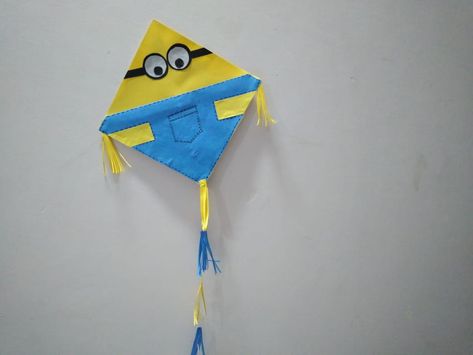 Just loved it Kite Making For Kids, Kite Craft, Colored Sheets, Kites Craft, Kites For Kids, Kite Making, Cute Minions, Kites, Home School