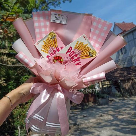 Bucket Pocky Love, Bucket Pocky, Pocky Bouquet, Buket Pocky, Buket Snack Simple, Buket Pink, Bouqet Snack, Hamper Diy, Snack Bucket