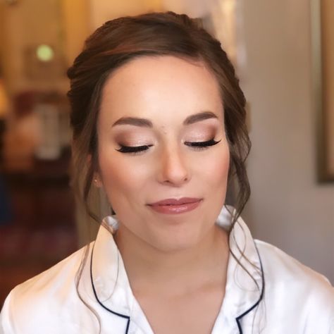 Makeup With Dusty Rose Dress, Bobbi Brown Wedding Makeup, Wedding Makeup For Medium Skin Tone, Dusty Rose Eye Makeup Wedding, Wedding Makeup Pale Skin Brown Eyes, Romantic English Rose Makeup, Dusty Rose Bridal Makeup, Fall Wedding Hair And Makeup, Bride Makeup Fair Skin