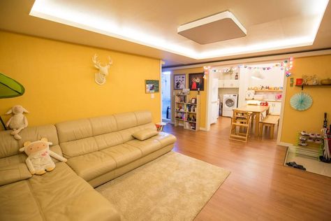 Gangnam Apartment, Apartment In South Korea, South Korea Apartment Seoul, Big Korean Apartment, Korean Hostel Room, Family Apartment, Apartments For Rent, Guest House, Cozy House