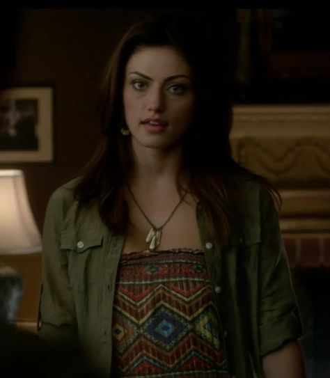 Hayley Marshall Outfit, Hayley Tvd, Wolf Queen, Jaina Solo, Tvd Aesthetic, Supernatural Dr, Hayley Marshall, Vampire Diaries Wallpaper, Phoebe Tonkin