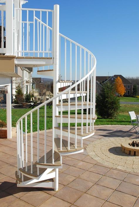 Customized Deck Spiral Staircases - Add Style to Your Deck Outdoor Spiral Staircase, Spiral Staircase Outdoor, Deck Staircase, Staircase Modern, Yard Remodel, Coastal Exterior, Staircase Outdoor, Spiral Stair, Stair Gallery