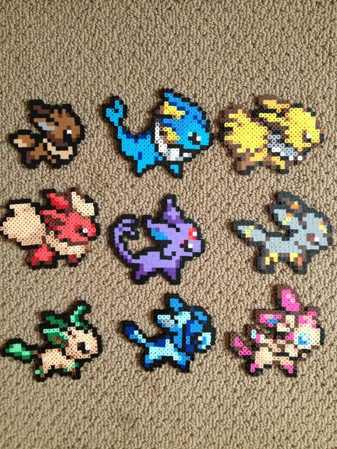 This are eevee Pokemon Sylveon Perler Bead Pattern, Pichu Pokemon, Hama Beads Pokemon, 3d Pokemon, Pokemon Perler, Pokemon Bead, Pixel Art Pokemon, Perler Creations, Pokemon Perler Beads